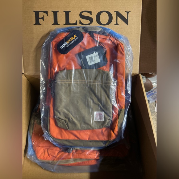 Filson Surveyor 25L Backpack Waxed Corduroy NWT LAST ONE - Picture 7 of 7